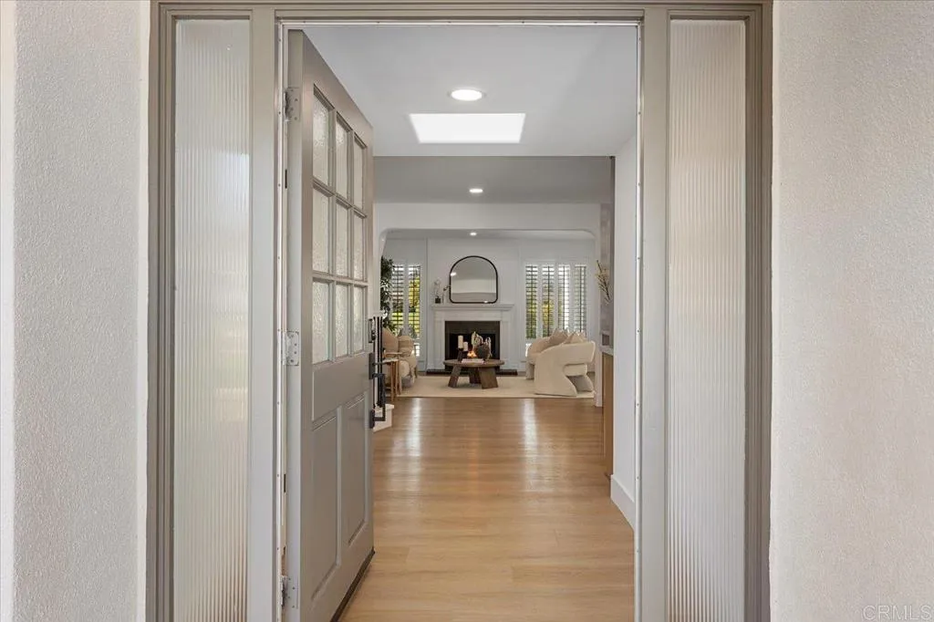 https://cdn.realtyfeed.com/cdn/127/306534722/eebf914d1512f4a5865dca0381cfa24a.webp