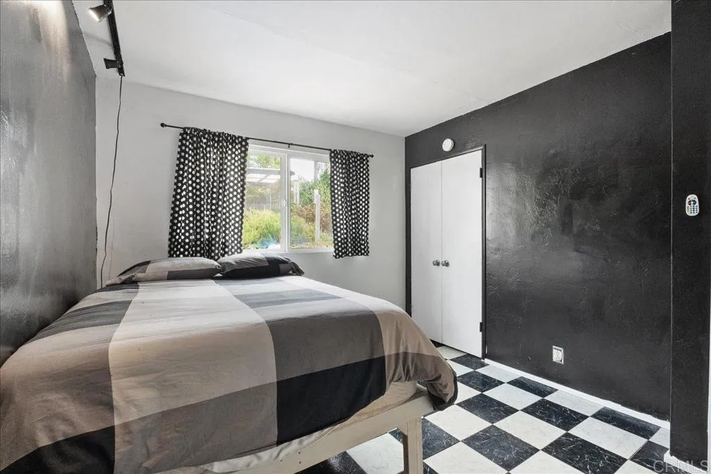 https://cdn.realtyfeed.com/cdn/127/306534727/8214fc909ffc66ac2b44f159206968dc.webp