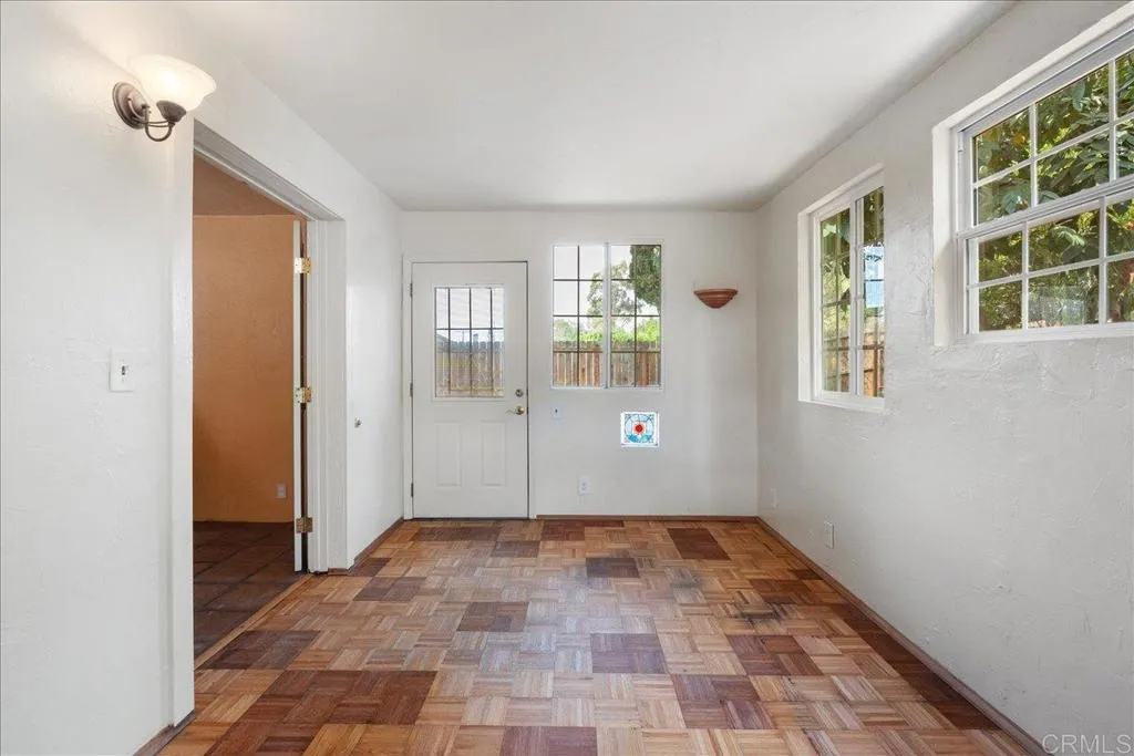 https://cdn.realtyfeed.com/cdn/127/306534727/88747cd3c698d75b7bc91aed16cb6078.webp
