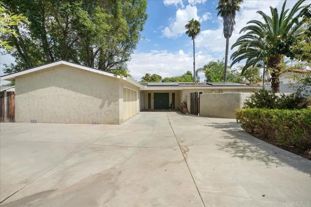 https://cdn.realtyfeed.com/cdn/127/306534727/b9e384ac4a952c6f8f4063b59de13f33.webp