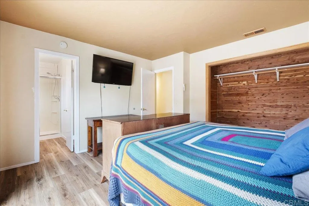 https://cdn.realtyfeed.com/cdn/127/306534727/e46c8bed85967e39be742dbbf0e0618a.webp