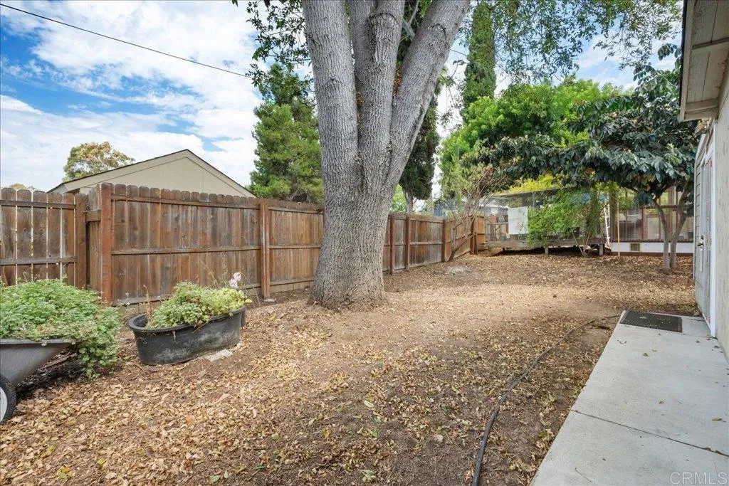 https://cdn.realtyfeed.com/cdn/127/306534727/e9cdbb3973118297b8f9b54fd078829f.webp