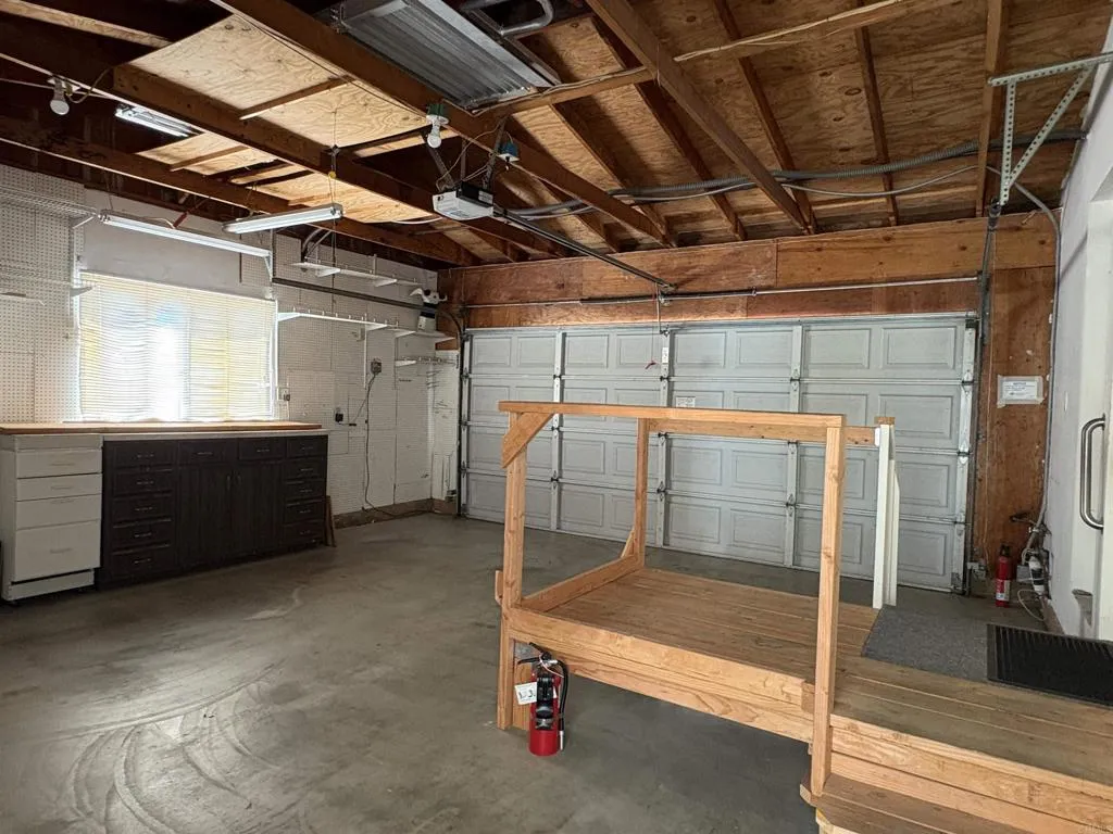 https://cdn.realtyfeed.com/cdn/127/306534732/f11be68937bf926c3d1d11fca2636d00.webp