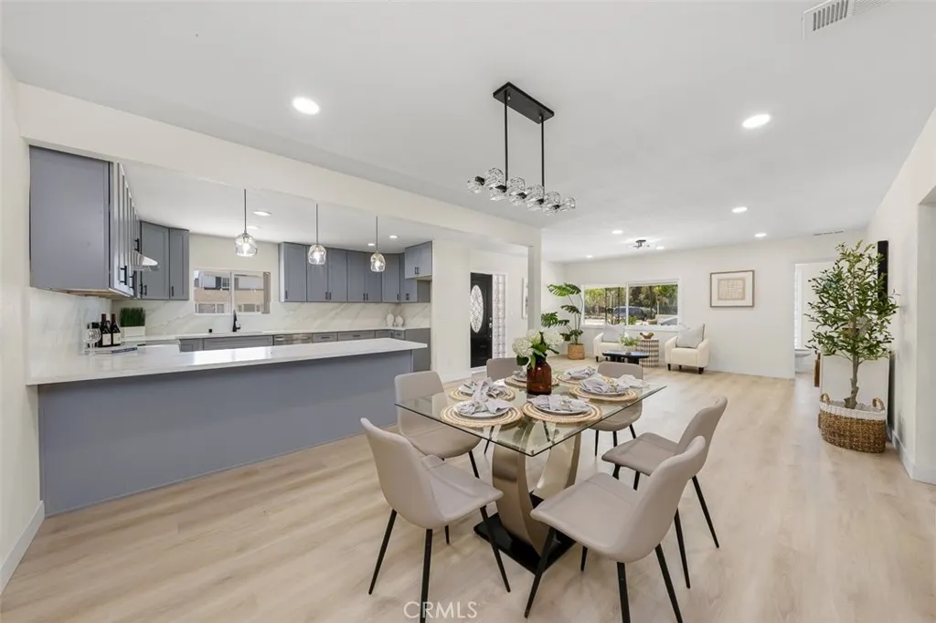 https://cdn.realtyfeed.com/cdn/127/306534778/f705597590e691a28e2bc2b65b812b56.webp