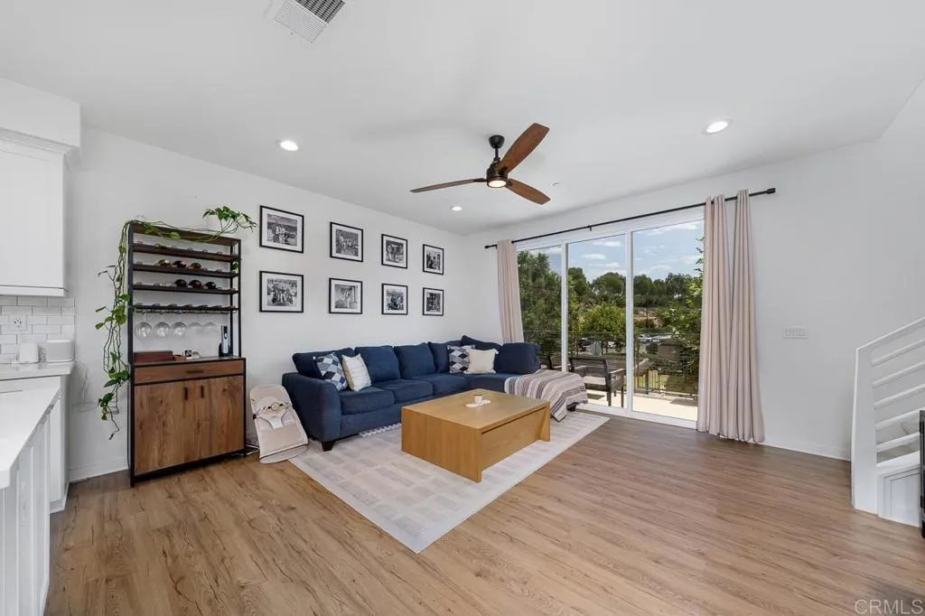Photo #8: PTP2506743 Listing: Photo #8