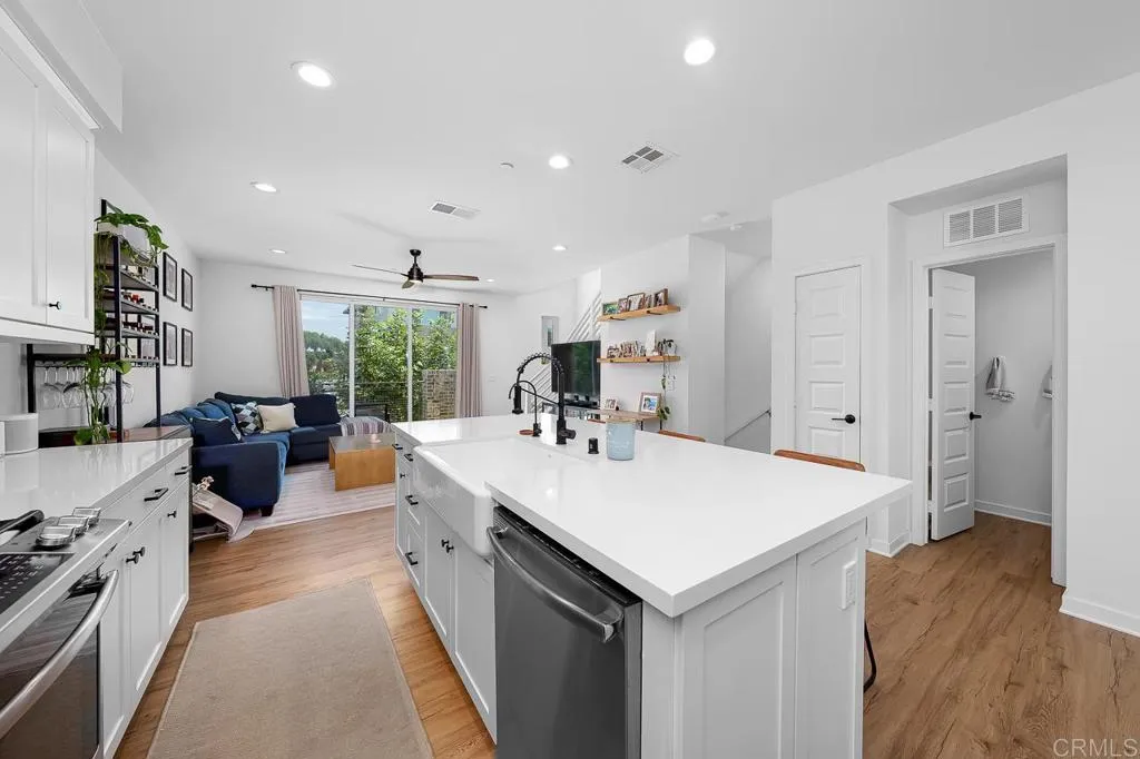 Photo #4: PTP2506743 Listing 