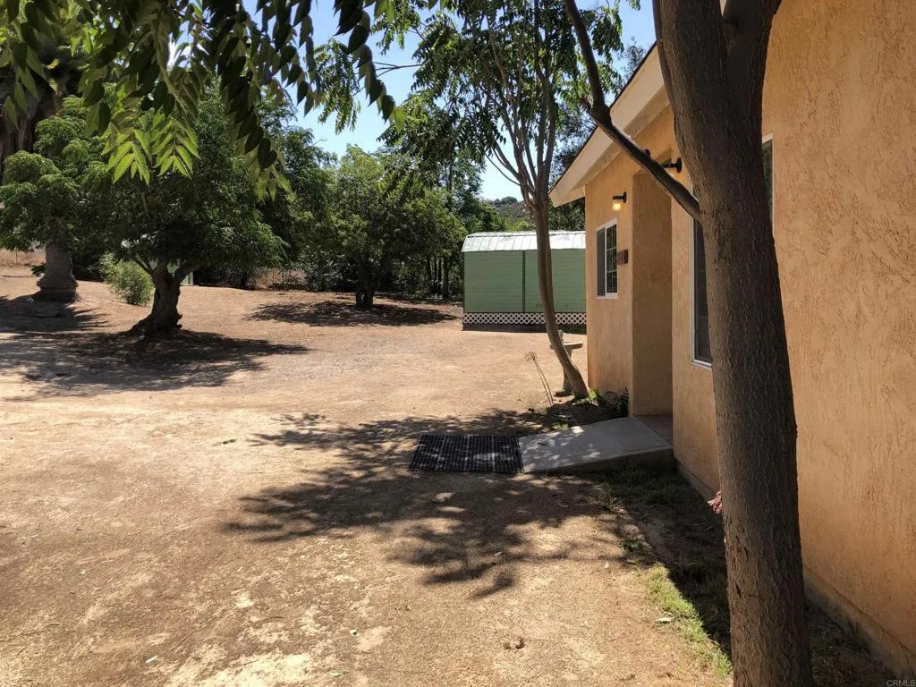 https://cdn.realtyfeed.com/cdn/127/306534835/5b8c3a8f16956fc24338aec190f5d7b5.webp
