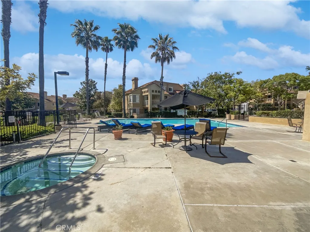 https://cdn.realtyfeed.com/cdn/127/306534904/3db22a903b4bef975393eba277508050.webp