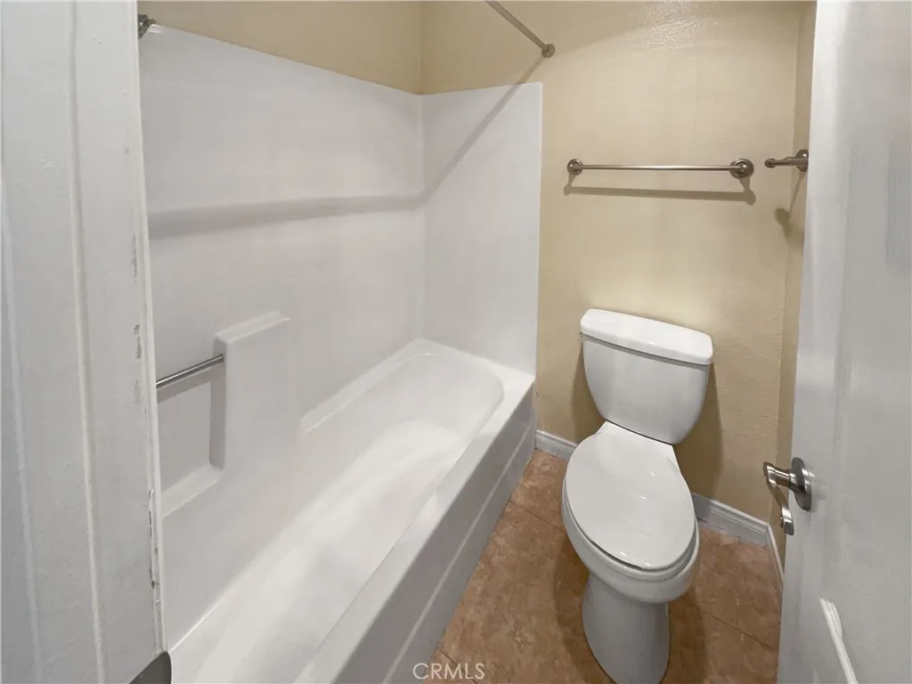 Photo #11: OC25198606 Listing: Photo #11
