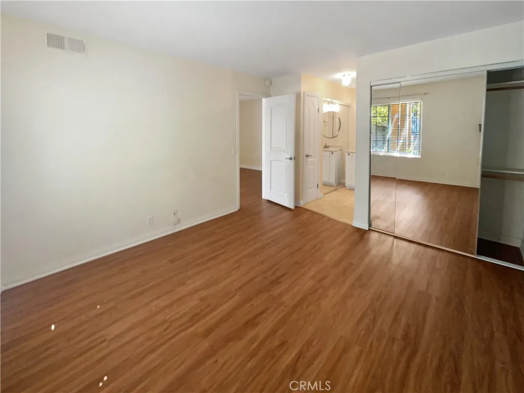 https://cdn.realtyfeed.com/cdn/127/306534904/8db10a25db8a35db376d783860e3f3b1.webp