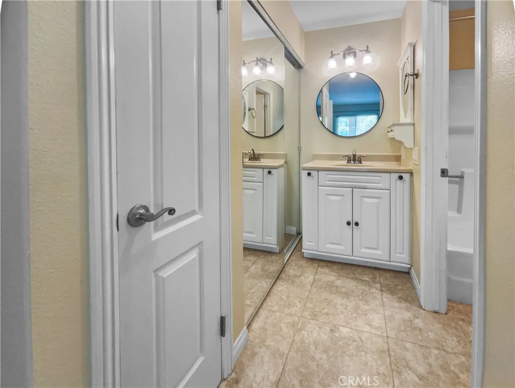 https://cdn.realtyfeed.com/cdn/127/306534904/eb0bf34d80b3466522d97339796078f2.webp