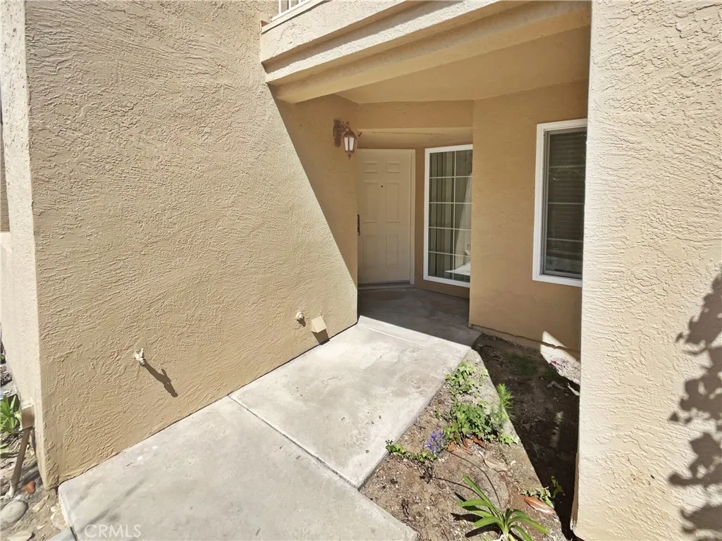 https://cdn.realtyfeed.com/cdn/127/306534904/fce1fd8f8561d3b42cd586637881f1d4.webp