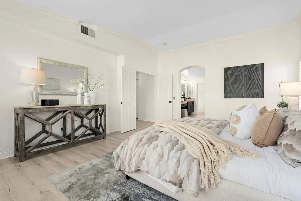 https://cdn.realtyfeed.com/cdn/127/306534945/b23ca7a6ac40bde772b28526d57d0b16.webp