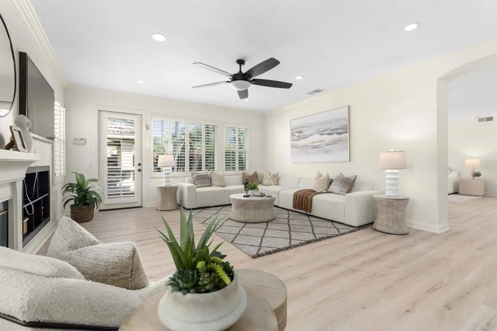 https://cdn.realtyfeed.com/cdn/127/306534945/f5f09183089f79ea968d41fbfb1df36a.webp