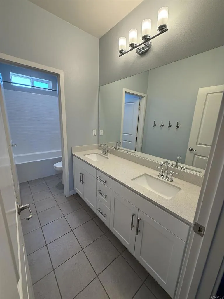 https://cdn.realtyfeed.com/cdn/127/306534965/2b1bebc1a946707003359c120bc535a6.webp