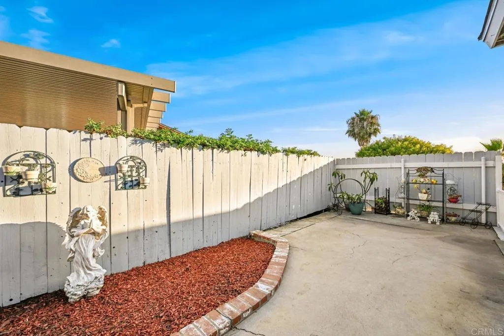 https://cdn.realtyfeed.com/cdn/127/306534966/18e19d37b0fa5348bd88ef26b308ddfc.webp