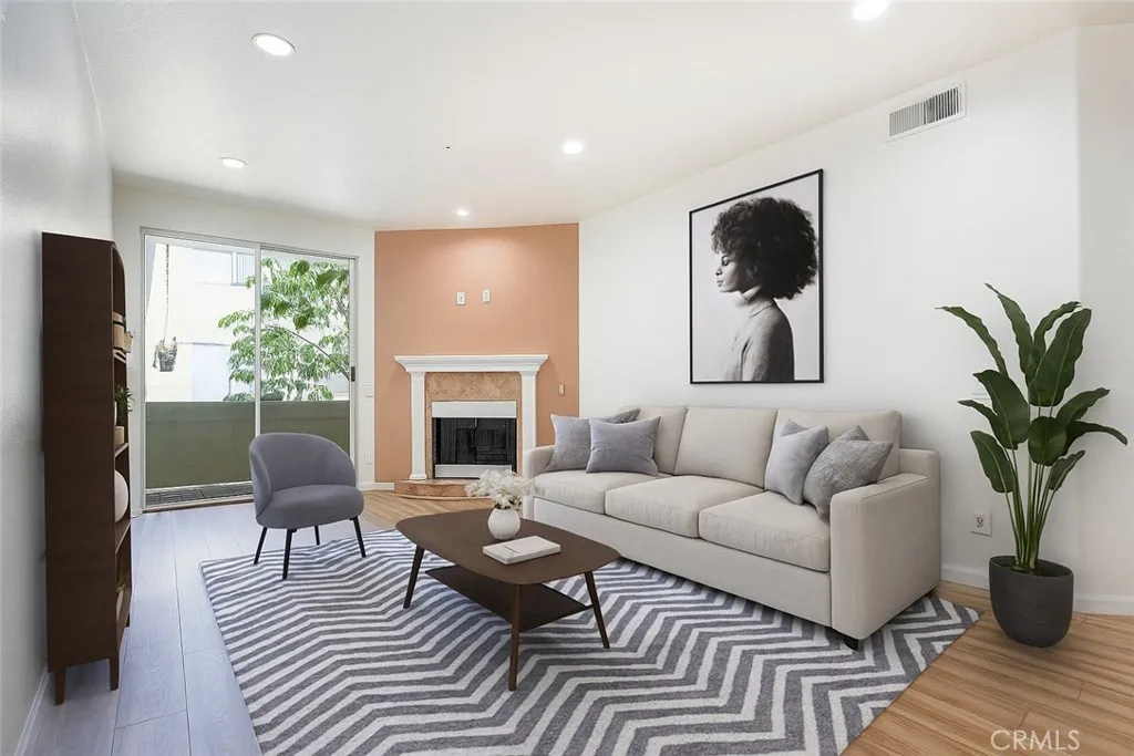 Granada Hills, CA 91344