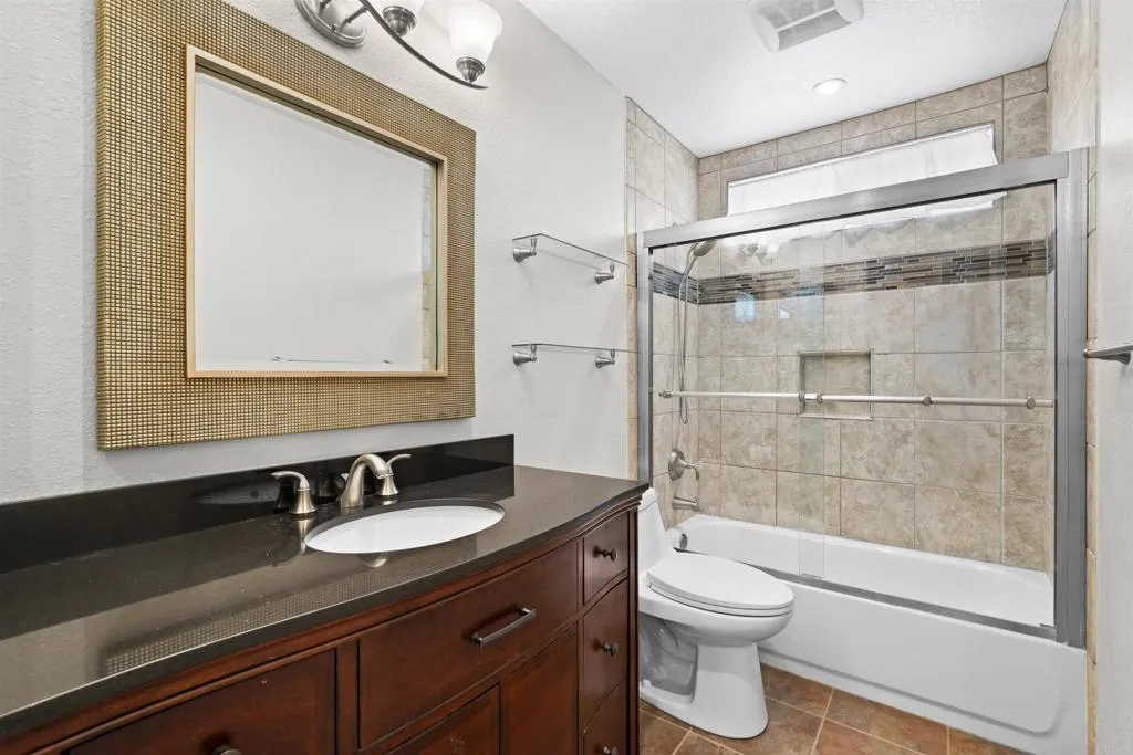https://cdn.realtyfeed.com/cdn/127/306535012/19a722bcba9e0ae757f5f7a7aa2d9f12.webp