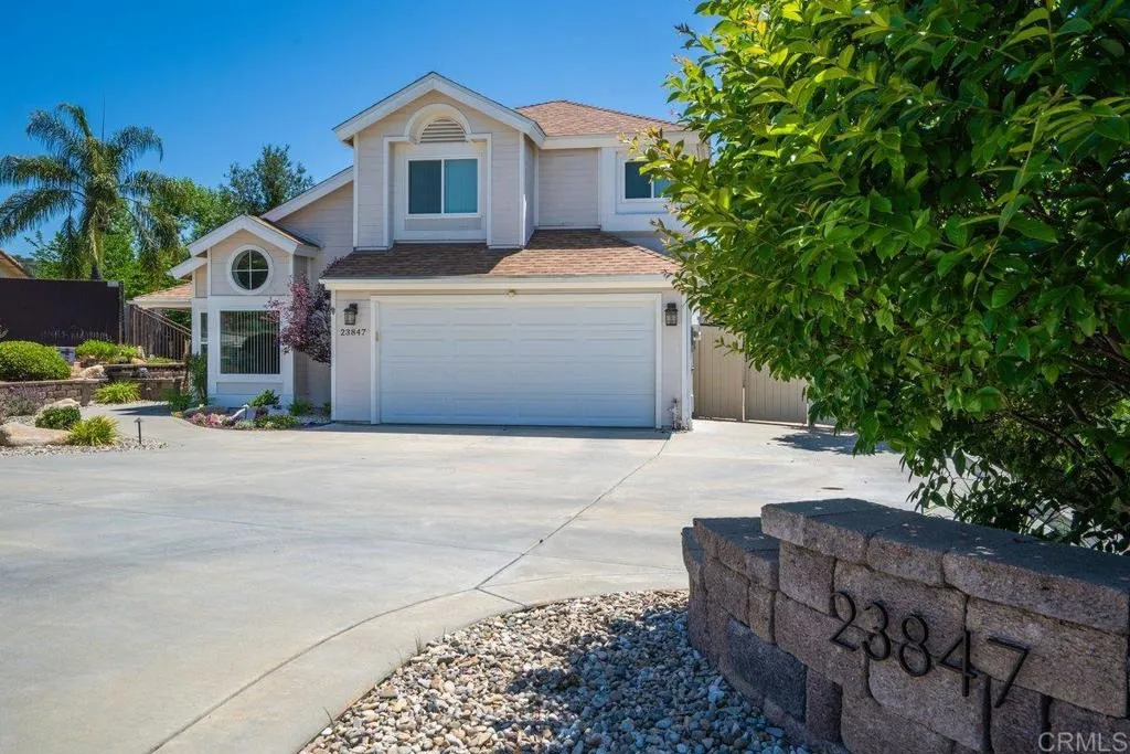 https://cdn.realtyfeed.com/cdn/127/306535012/4c6118222844f9a59a4c942e6c2f148d.webp