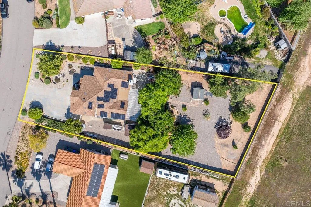 https://cdn.realtyfeed.com/cdn/127/306535012/a99064aaeabc220453950de7905480e8.webp