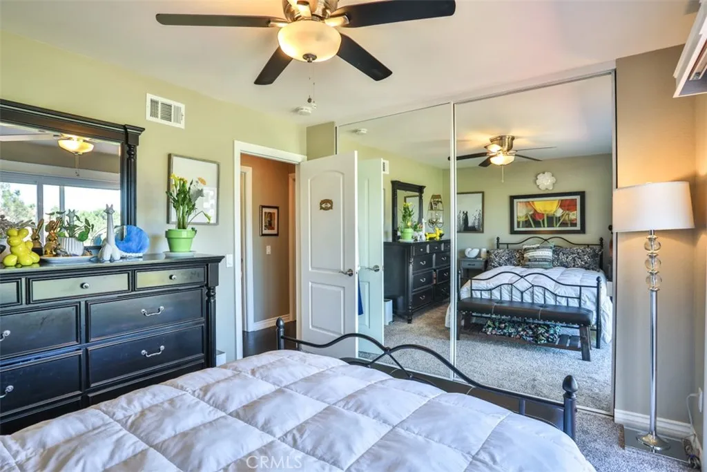 https://cdn.realtyfeed.com/cdn/127/306535038/a0affc45aa43cb65995bbcf7255e0413.webp
