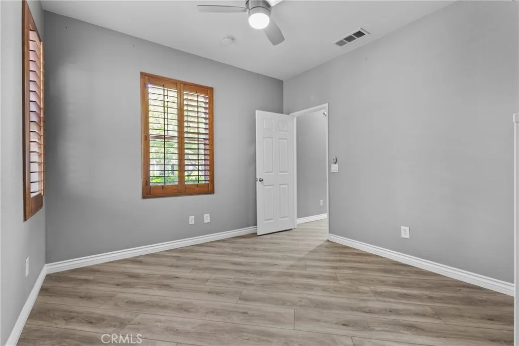 https://cdn.realtyfeed.com/cdn/127/306535122/15c0af8d7f8fb75688225d100cfea6c5.webp