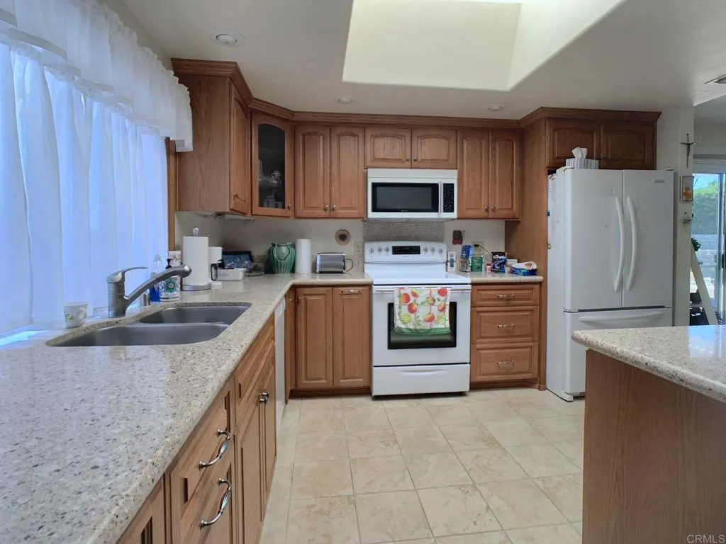 https://cdn.realtyfeed.com/cdn/127/306535126/3e7194117f7fa413cde9a0ef8a980e32.webp