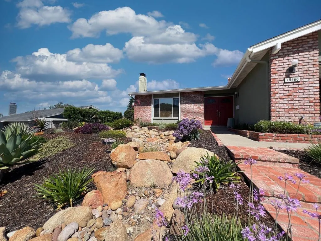 https://cdn.realtyfeed.com/cdn/127/306535126/8f120dcf332d4337a6a1a84b29eb7cec.webp