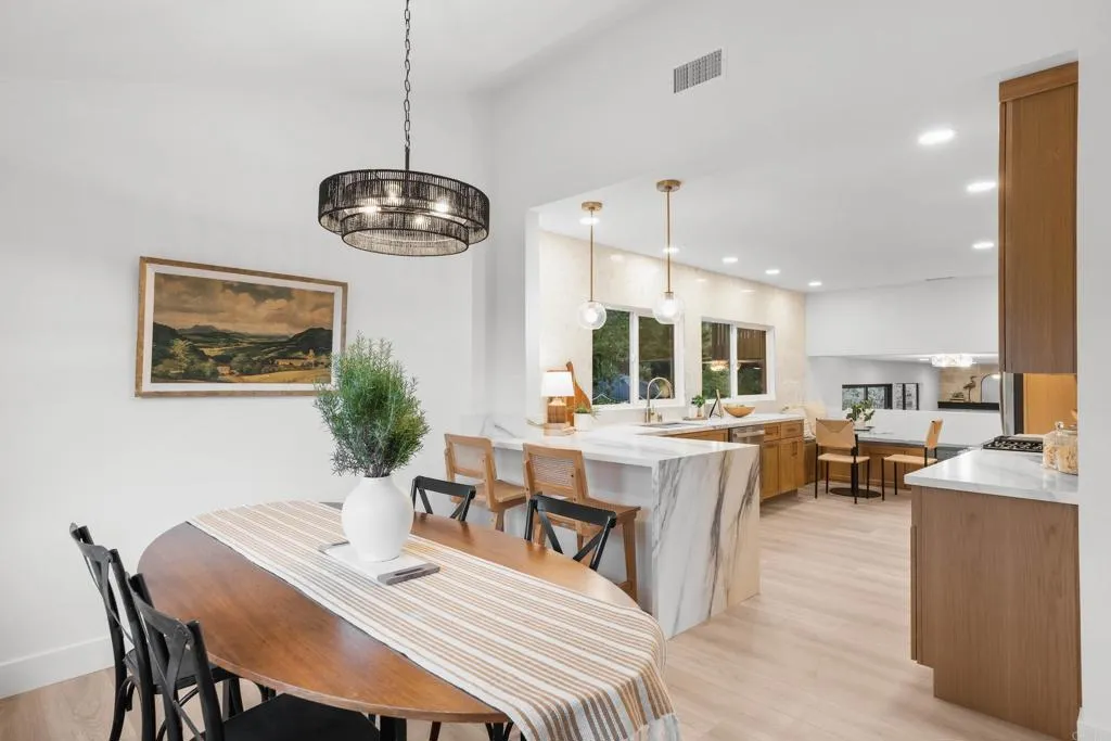 https://cdn.realtyfeed.com/cdn/127/306535156/57e9ed67d6bf2255b821832936646fa3.webp