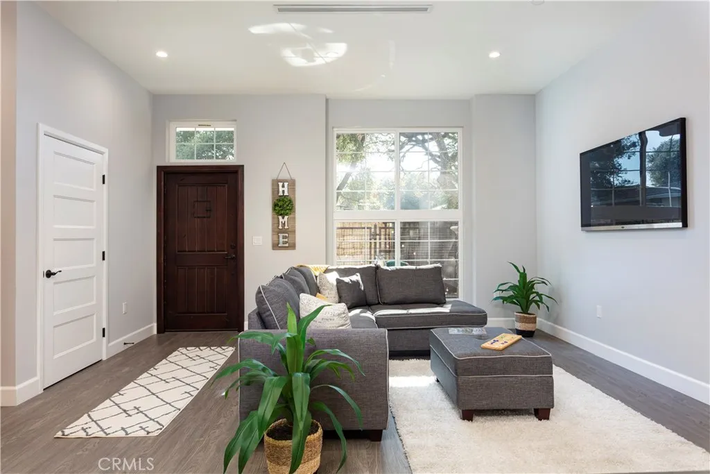 Thousand Oaks, CA 91362