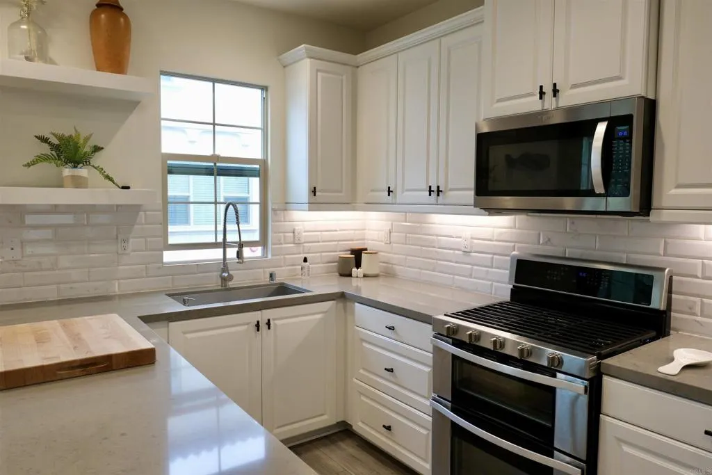 Photo #4: PTP2506754 Listing 