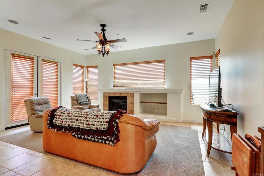https://cdn.realtyfeed.com/cdn/127/306535178/7a425d1bdb0b95725b647b8e9939cff0.webp