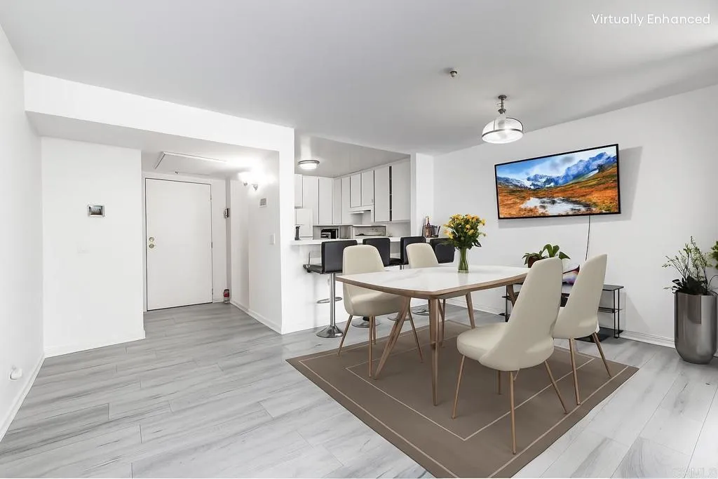 https://cdn.realtyfeed.com/cdn/127/306535223/1ff6527422ea1cb032ae42cf6a0c4e0a.webp