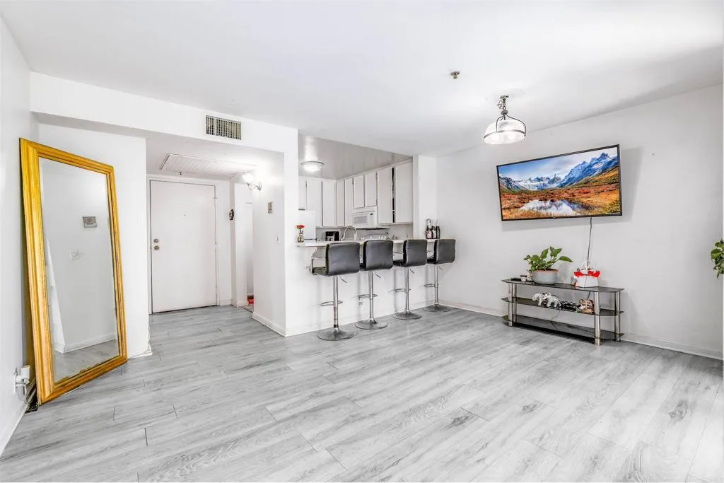 Photo #12: PTP2506757 Listing: Photo #12