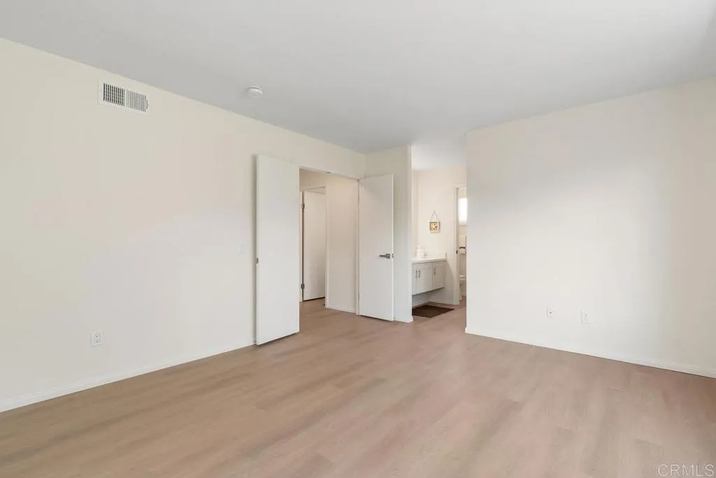 https://cdn.realtyfeed.com/cdn/127/306535226/669286f5e6f403af0c8f28a89356ad37.webp