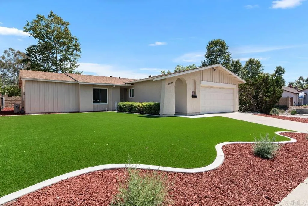https://cdn.realtyfeed.com/cdn/127/306535226/e7068c8f0a746b573604c43eb1e3aa8e.webp