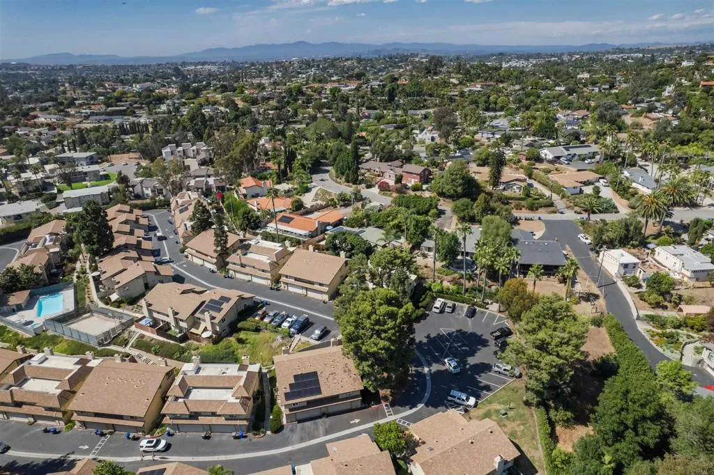 https://cdn.realtyfeed.com/cdn/127/306535284/4cbc664a3f8936d842f989395868d51e.webp