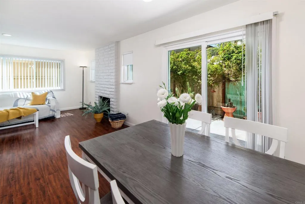 https://cdn.realtyfeed.com/cdn/127/306535284/d428896a0d2ed175c39bce98d276d67b.webp