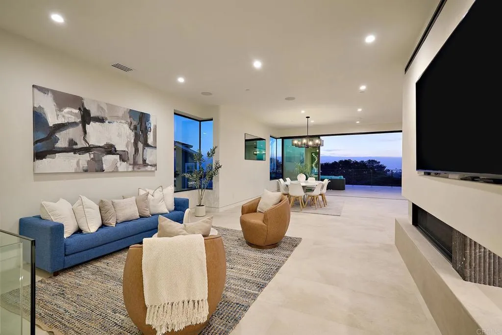 https://cdn.realtyfeed.com/cdn/127/306535297/5f891829fbd3ae0c5c9b59a9bf5c2512.webp