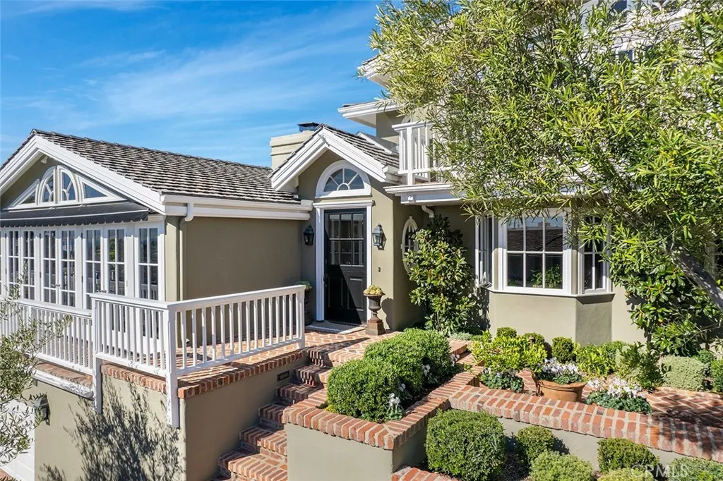 806 Emerald Bay, Laguna Beach, CA 92651 - Photo 2 of 34, Laguna Beach, CA