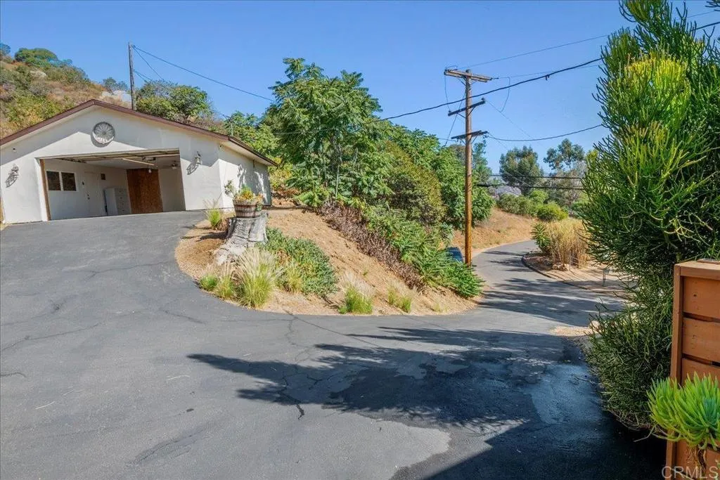 11694 Hi Ridge Road, Lakeside, CA, 92040