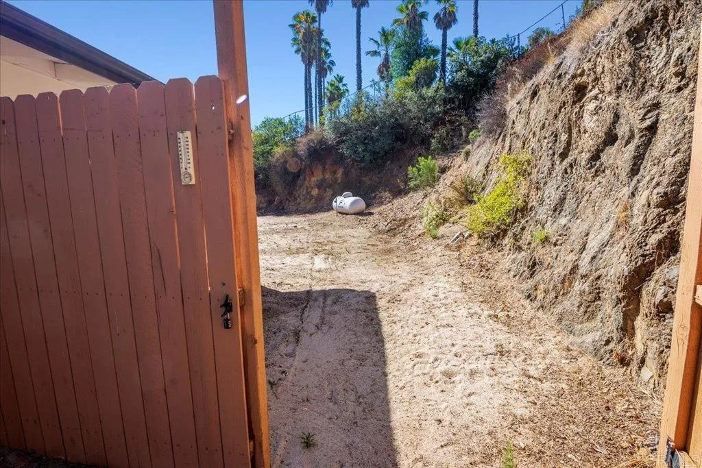 11694 Hi Ridge Road, Lakeside, CA, 92040