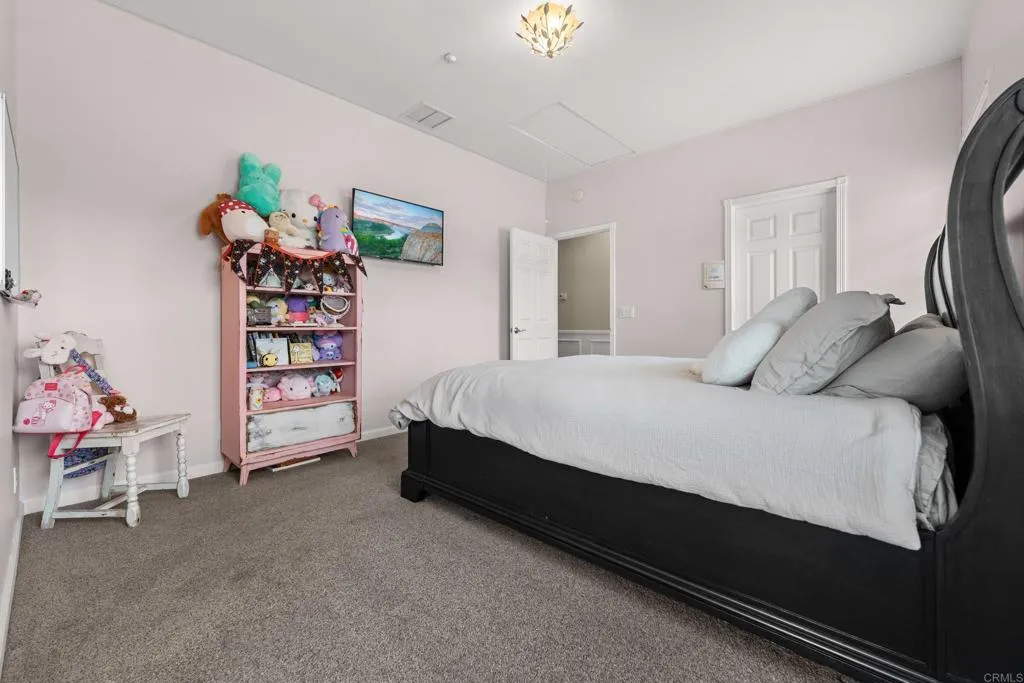 https://cdn.realtyfeed.com/cdn/127/306535365/504aa7dd08187564189a6d507e3830ed.webp