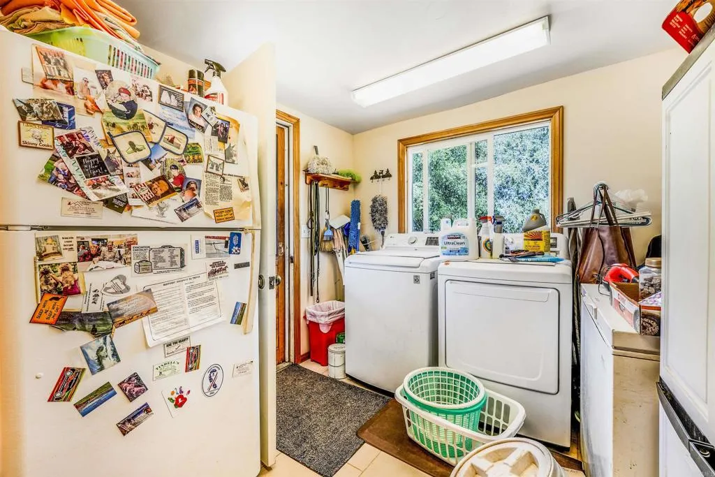 https://cdn.realtyfeed.com/cdn/127/306535366/2c537017f8d7563eabd3ca2d01e7df97.webp