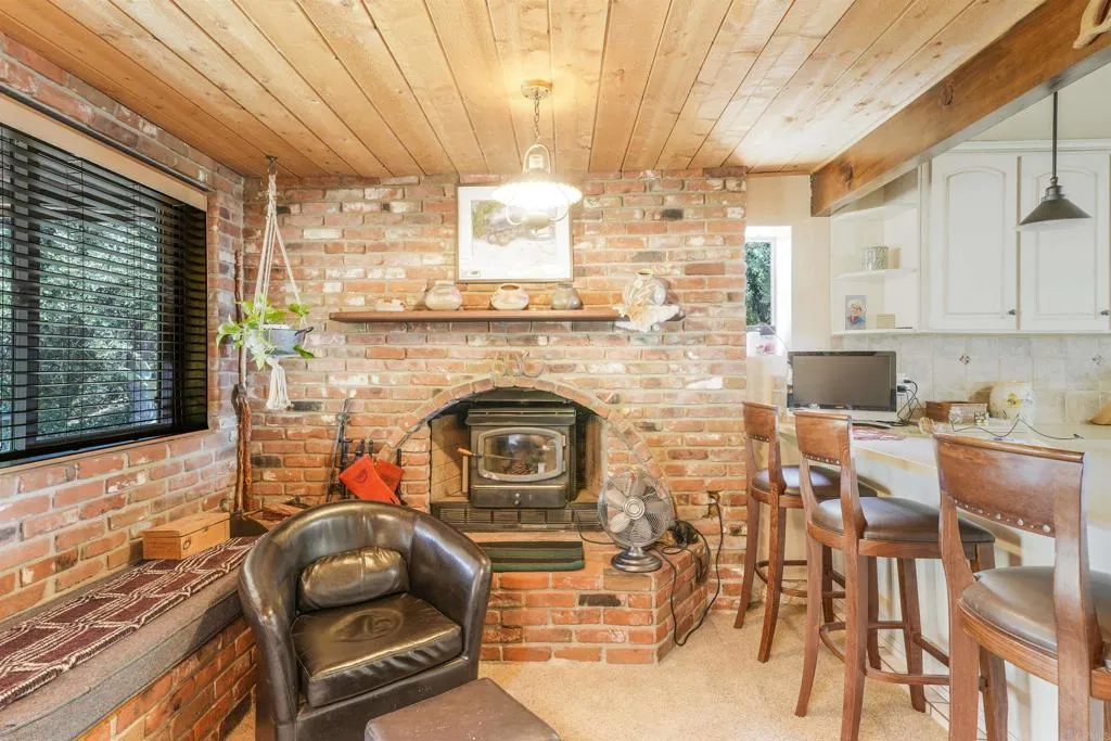 https://cdn.realtyfeed.com/cdn/127/306535366/e8e2e96a1c30c498fb54b7675a8385d4.webp