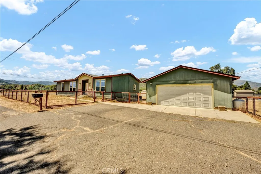 20861 Santa Rosa Avenue, Middletown, CA 95461