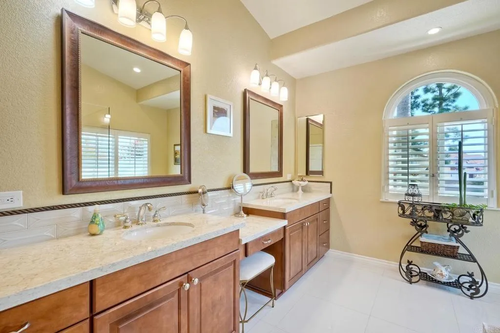 https://cdn.realtyfeed.com/cdn/127/306535409/8557e9f842e60bea658b6af6e99404a2.webp