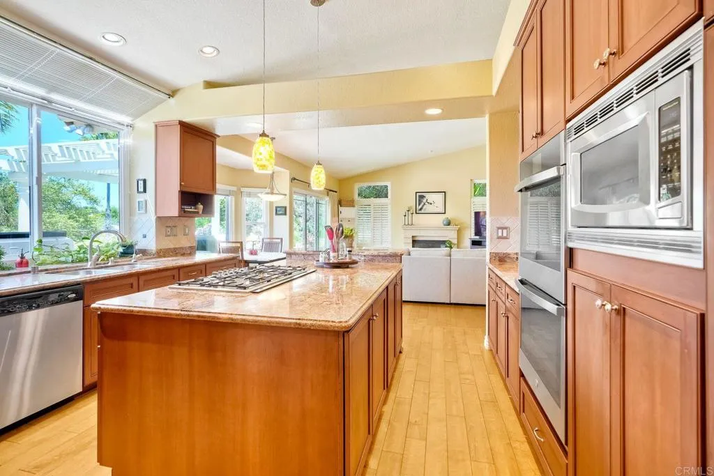 https://cdn.realtyfeed.com/cdn/127/306535409/a2f4e594cdc4da56a0f6fbe33e38597f.webp