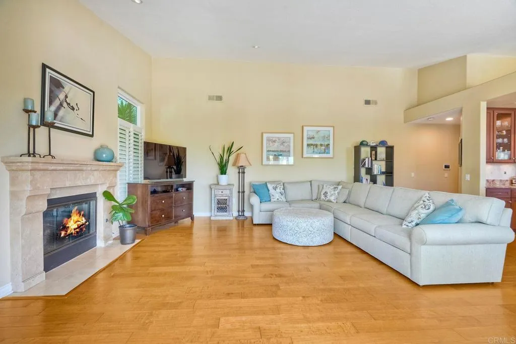 https://cdn.realtyfeed.com/cdn/127/306535409/cd9fd31eb163657dc524605bcf0757db.webp