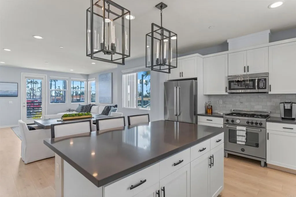 https://cdn.realtyfeed.com/cdn/127/306535410/111a51aeba0f084025e059756899080f.webp